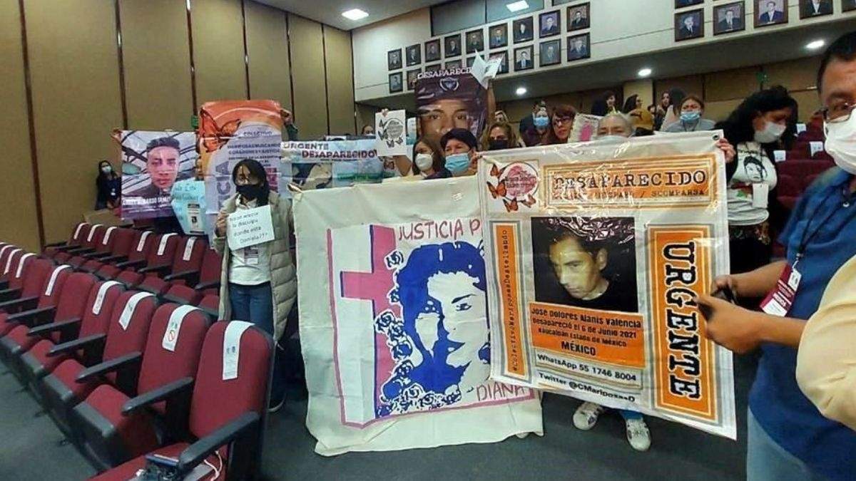 Familiares de víctimas de feminicidios rechazan disculpas de fiscal
