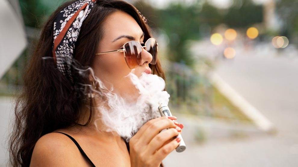 Vapeadores o cigarros electrónicos tienen veneno para ratas y cucarachas. Foto: UNAM