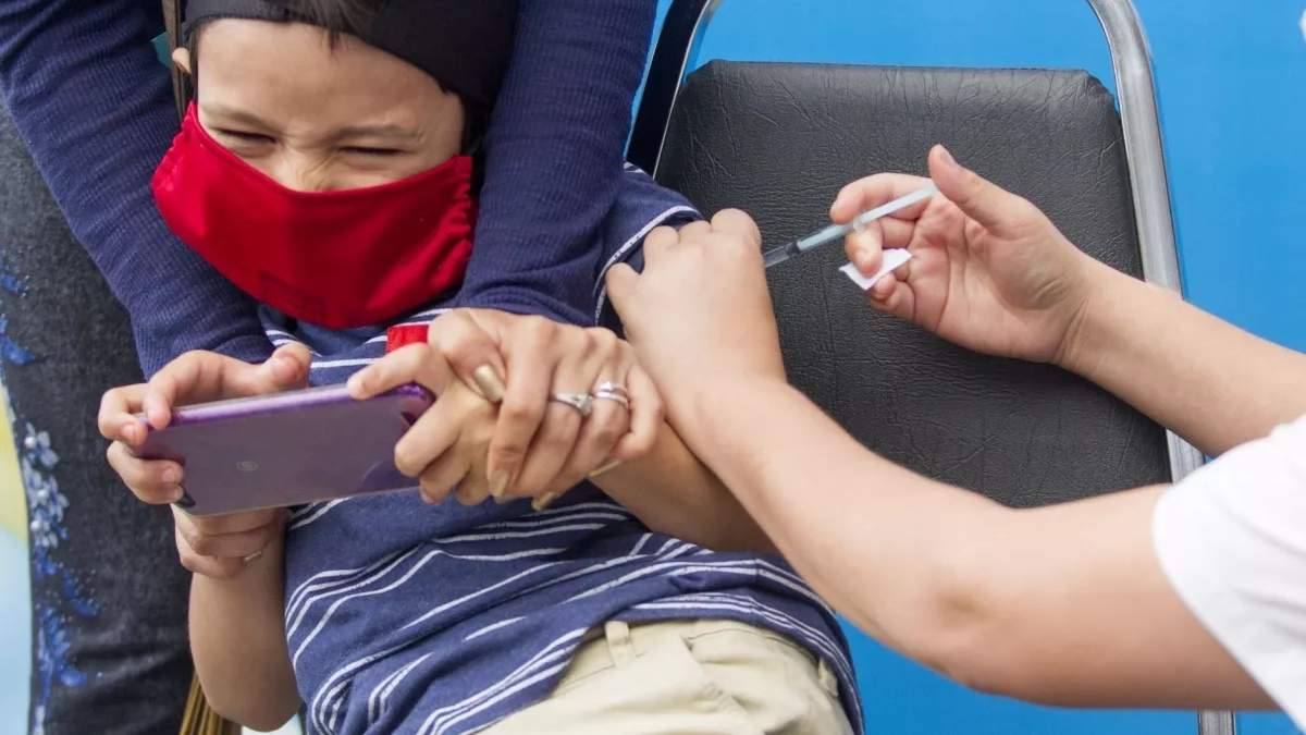 Segunda vacuna para niños de 11 años en la CDMX: Sedes y fechas. Foto: Expansión