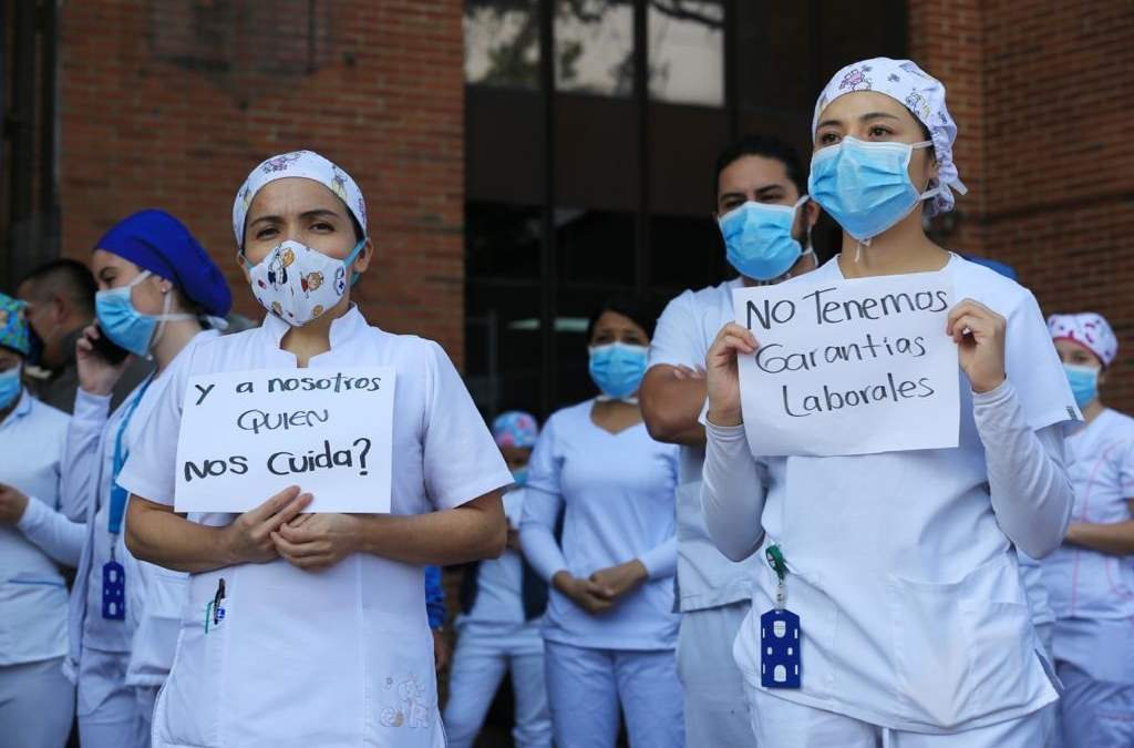 Médicos estudiantes sí ayudaron en la pandemia: UNAM responde a AMLO. Foto: Especial