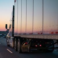 22 migrantes mexicanos murieronen tráiler, ; confirmó Marcelo Ebrard