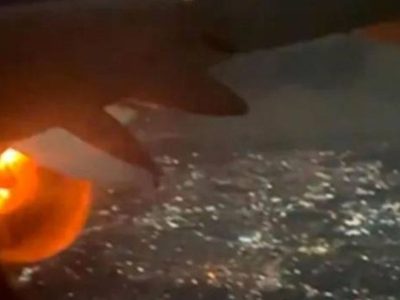 VIDEO Turbina de Viva Aerobús se incendia en las alturas