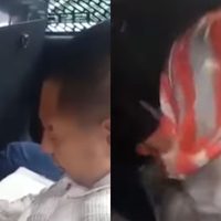 VIDEO Policías de nuevo: ahora tortura a un detenido y lo golpea