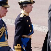 Con el Rey Carlos III, 100 personas podrían PERDER sus empleos