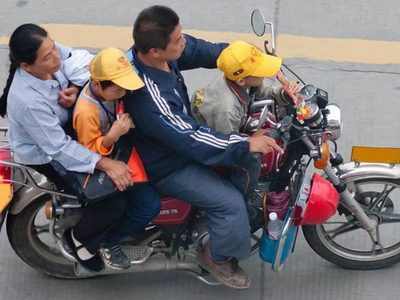Multa por ir sin casco en CDMX y Edomex