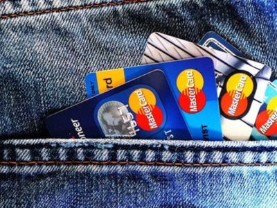 7 errores comunes en el uso de tarjetas de crédito y los meses sin intereses