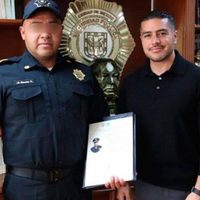 En CDMX reconocen a este policía como héroe; antes lo suspendieron