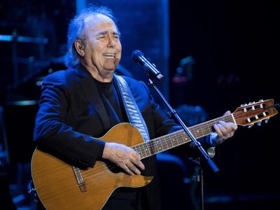 Manuel Serrat dará concierto gratis en el Zócalo CDMX por el Cervantino 2022