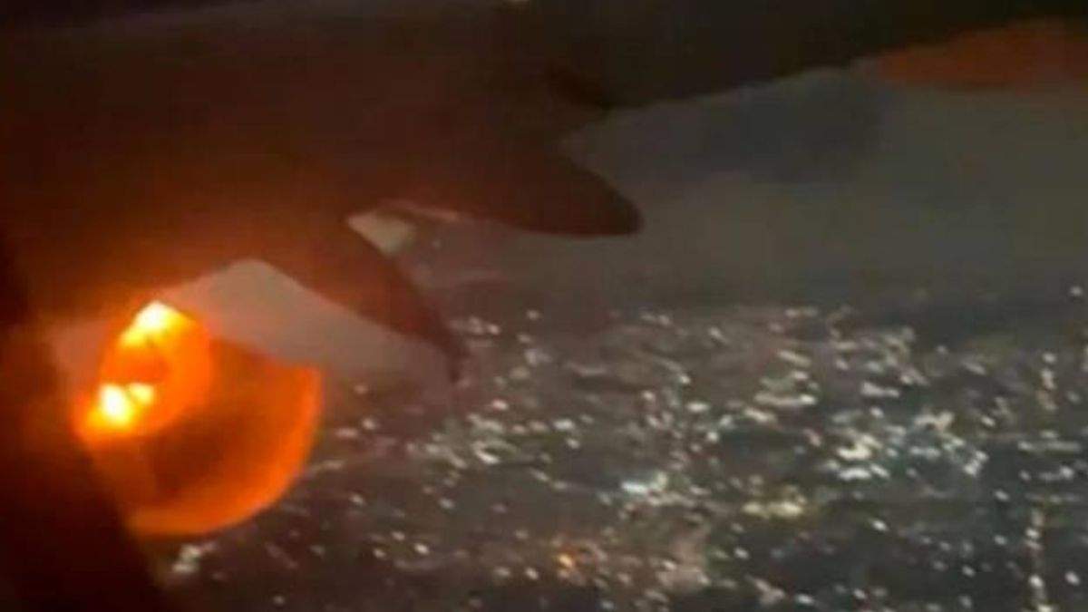Turbina de Viva Aerobús se incendia en las alturas y los usuarios dan a conocer los hechos en redes sociales