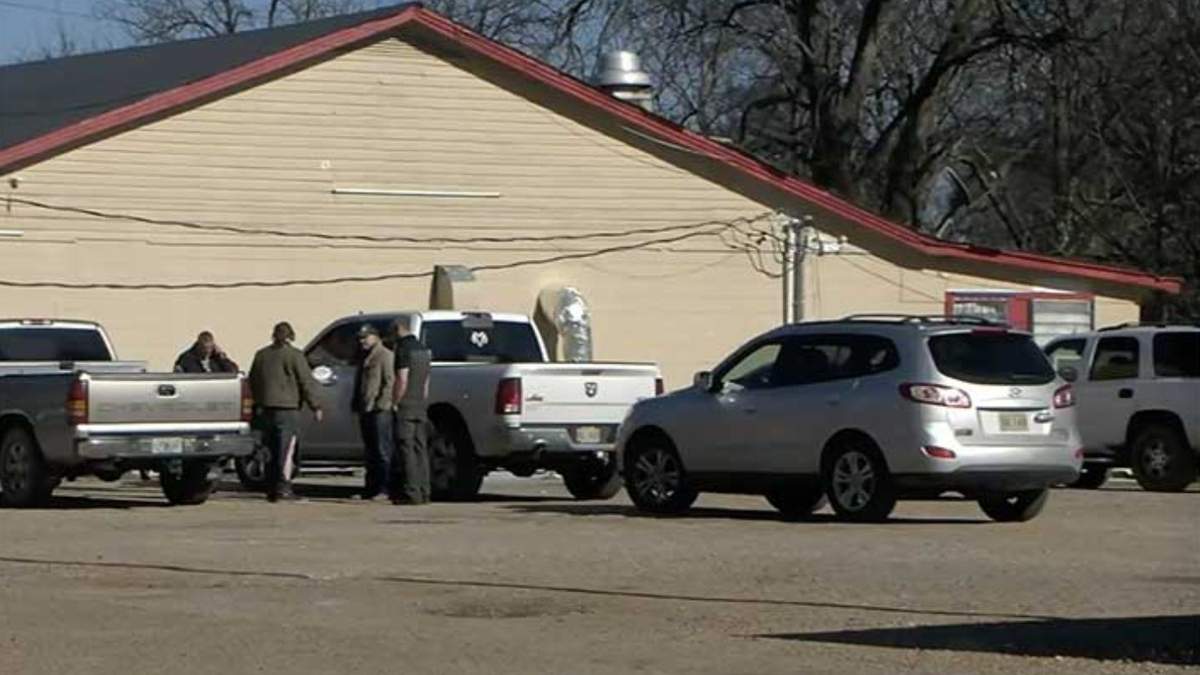 En Mississipi, un tiroteo dejó a seis personas muertas y en El Paso, a un muerto