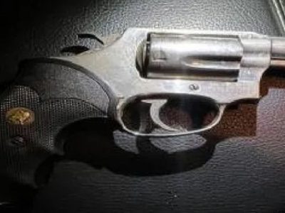 MADRE e HIJO matan a menor en cancha; son detenidos