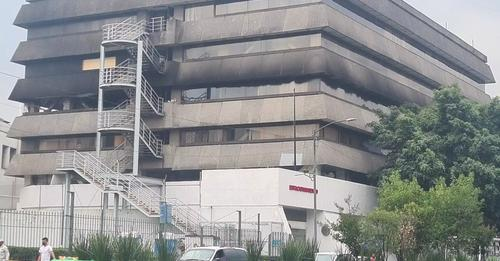 El inmueble registró un incendio el pasado lunes que presuntamente destruyó los archivos de la línea 12