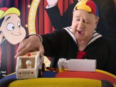 Embajada de Estados Unidos lanza campaña #cruzalegal, con Kiko personaje del Chavo del 8