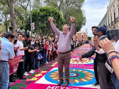 Ebrad dice que va por la presidencia: “Morena tiene que responder y corregir”