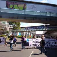 Cuidado: Hay manifestante en Terminal 1 del AICM
