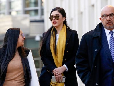 Esposa del Chapo Guzmán, sale de prisión norteamericana