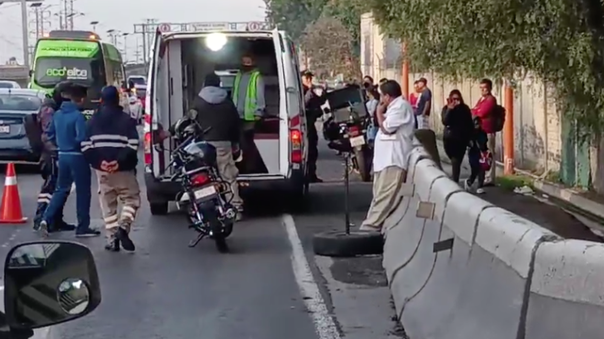 El accidente se dio entre transporte público y motociclistas