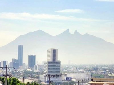 Mala calidad del aire activa alerta ambiental en Nuevo León