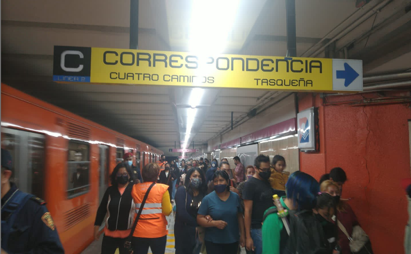 El metro causó retrasos esta mañana, conoce los motivos