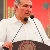 Llama Adán Augusto a la unidad del movimiento