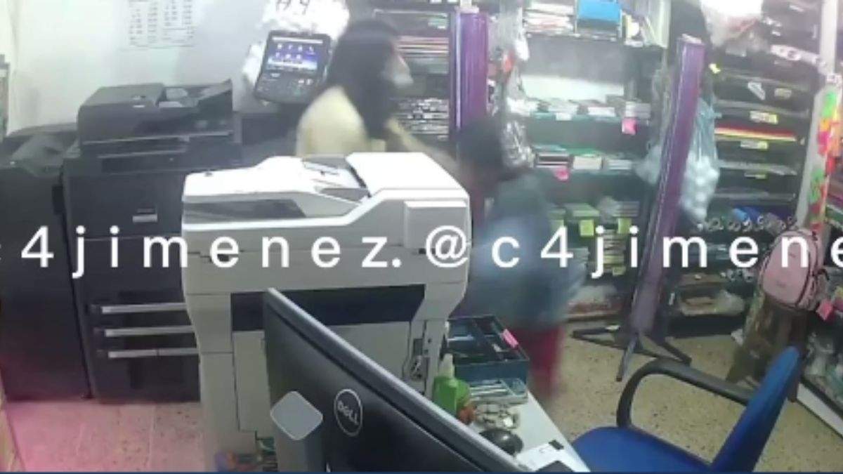 Las dos ladronas fueron advertidas de ser grabadas