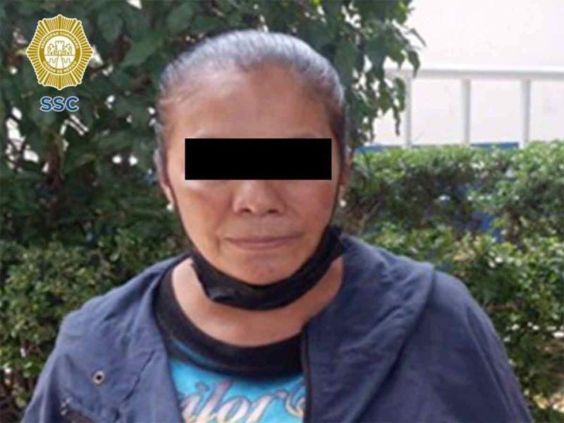 La mujer fue detenida antes 20 veces por robo y fue detenida de nuevo por robar artículos en una tienda