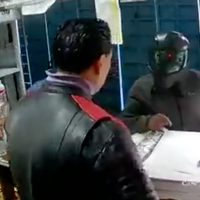 VIDEO Captan extorsión de la Unión Tepito a comerciante de la Merced
