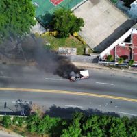 Incendian autos en vía Acapulco- Zihuatanejo