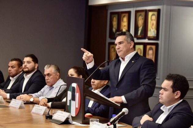 Alejandro Moreno, niega que sean de su propiedad inmuebles cateados por la fiscalía General del Estado de Campeche.