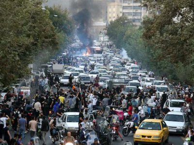 ¿Por qué la policía mató a Mahsa Amini en Irán?