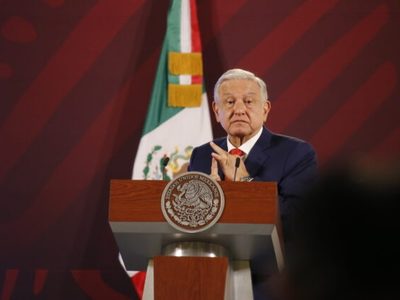 AMLO: «Paquete Económico 2024 no va a endeudar al país»