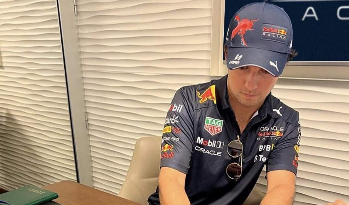 El conductor de la Fórmula 1 firmó con Red Bull