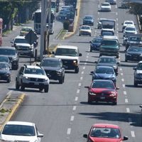 ¿Qué autos deben respetar el Hoy No Circula de este viernes?