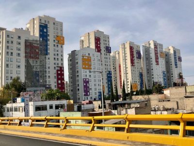 Corto circuito causa incendio en puente de Circuito Interior en CDMX