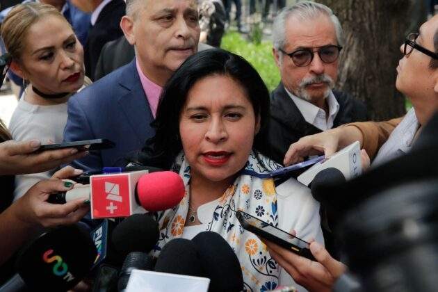 Marcelo Ebrard no se fue del movimiento y eso es lo importante. En Morena no somos abyectos a las personas, sino leales al proyecto de transformación y eso cura cualquier herida rápido, aseguró Ana Lilia Rivera Rivera.
