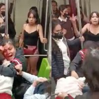 VIDEO Captan fuerte pelea entre mujeres adentro del Metro CDMX