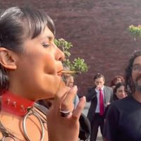 VIDEO ¡Bien verde! Diputada María Clemente fuma mariguana en San Lázaro