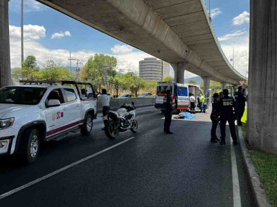 SUICIDIO Hombre de 40 años se avienta del Segundo Piso del Periférico Sur