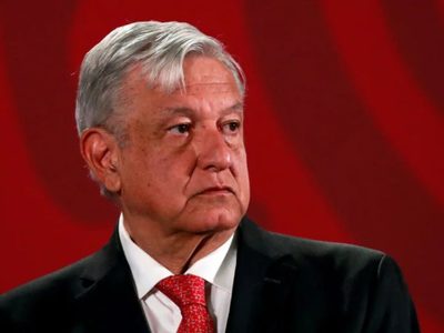 Por daño moral, AMLO demandará a abogado de Genaro García Luna