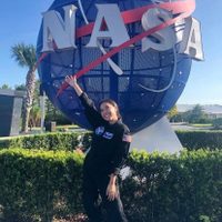 Katya Echazarret dedica llegada al espacio a México