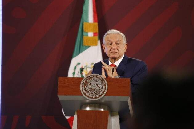 Deuda pública de México no va a aumentar por Paquete Económico 2024, informó López Obrador