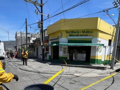 Monterrey: Vientos fuertes causan desastres en la zona metropolitana; hubo incendios