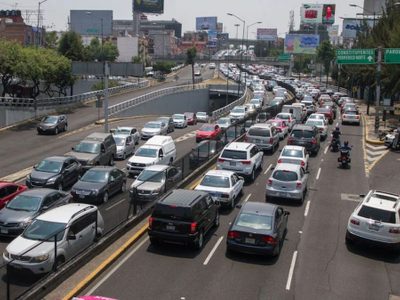 Mira este martes estas placas que no circulan