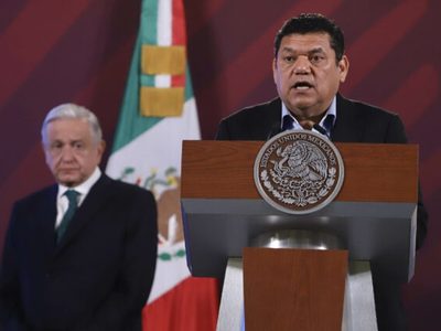 AMLO adelanta que Javier May deja Fonatur para buscar la gubernatura de Tabasco