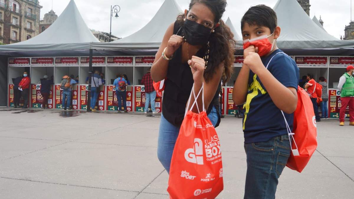 Metro CDMX no cobrará boleto a quienes vayan a la Clase de Box Masiva. Foto: Especial