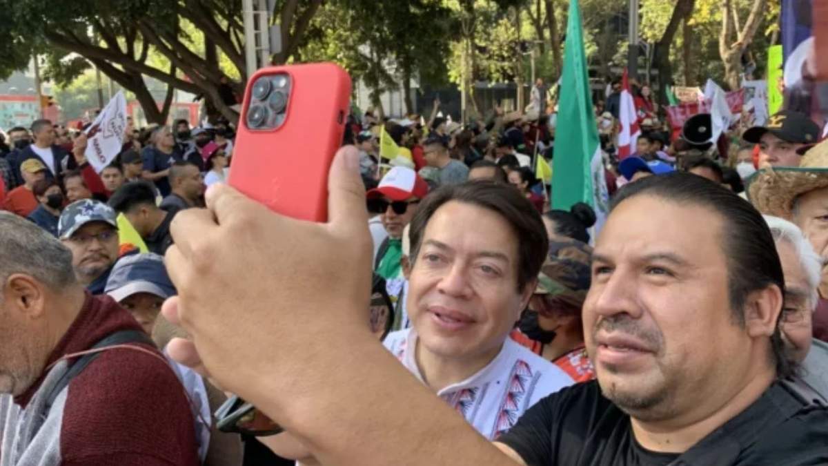 Prefiere enfocarse en el proceso de las elecciones nacionales, Mario Delgado se baja de la contienda interna por la CDMX