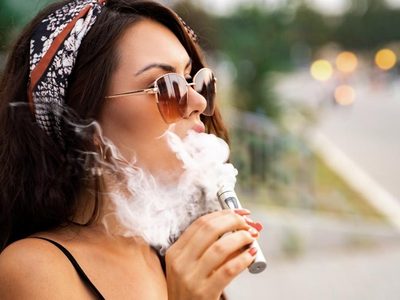 Vapeadores o cigarros electrónicos tienen veneno para ratas y cucarachas
