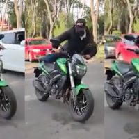 VIDEO Hombre valiente frustra robo de motocicleta en Coapa Coyoacán