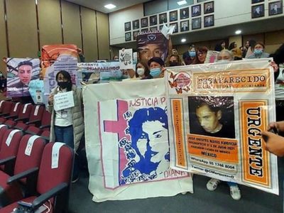 Familiares de víctimas de feminicidios rechazan disculpas de fiscal