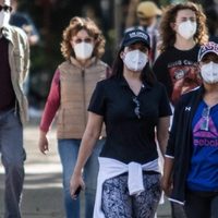 COVID Martes 16 de agosto: Brotan 10 mil contagios y 62 muertes en un día